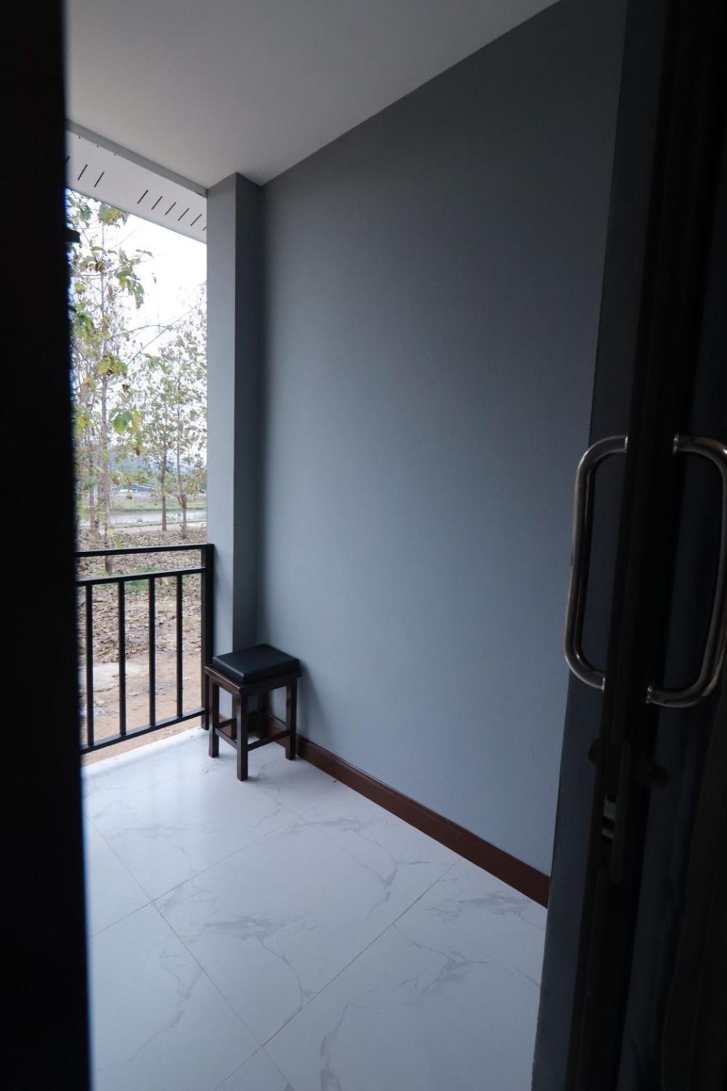 Bk Hotel Mae Sariang Bagian luar foto