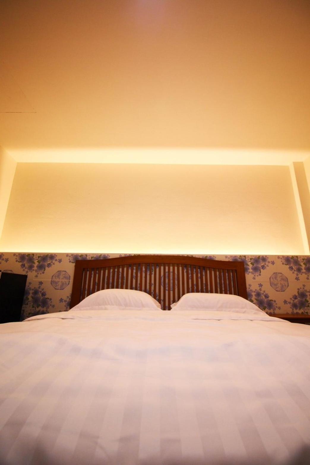 Bk Hotel Mae Sariang Bagian luar foto