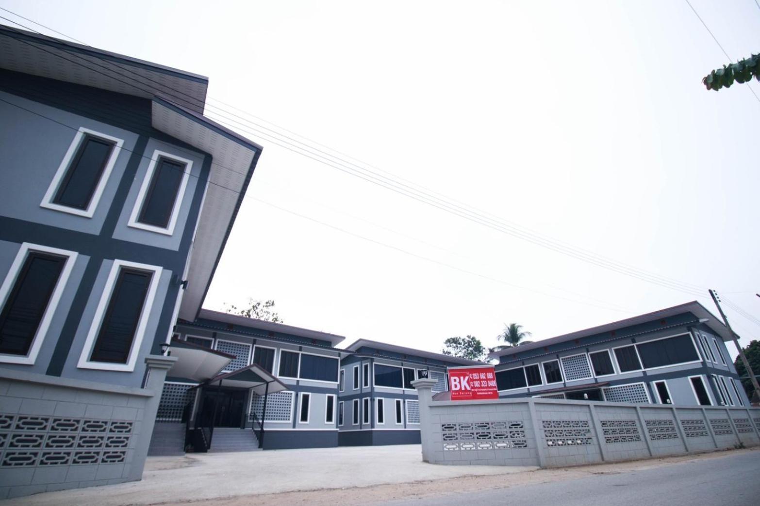 Bk Hotel Mae Sariang Bagian luar foto